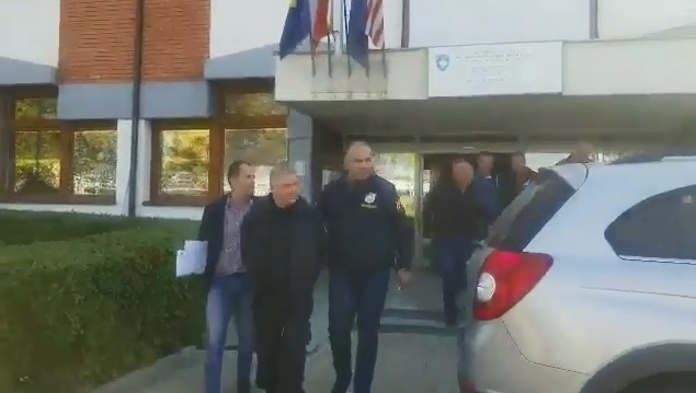 Tre të arrestuarit në Veri dërgohen në mbajtje (VIDEO)