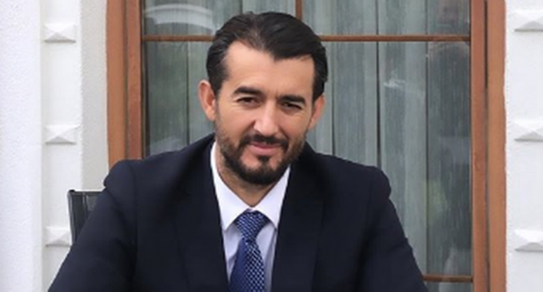 Nuk dorëzohet Labi: Paralajmëron krijimin e një partie që do të drejtohet nga ai