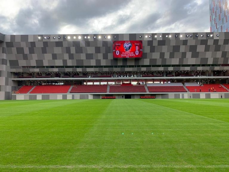 Pamje nga “Air Albania Stadium” në Tiranë (FOTO)