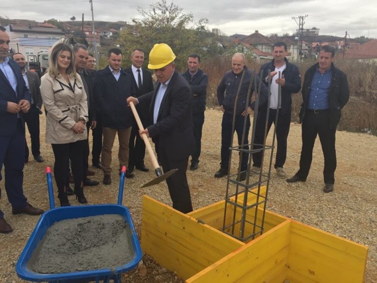 Vihet gurethemeli i objektit te ri te Ujesjellesit Rajonal “Mitrovica”