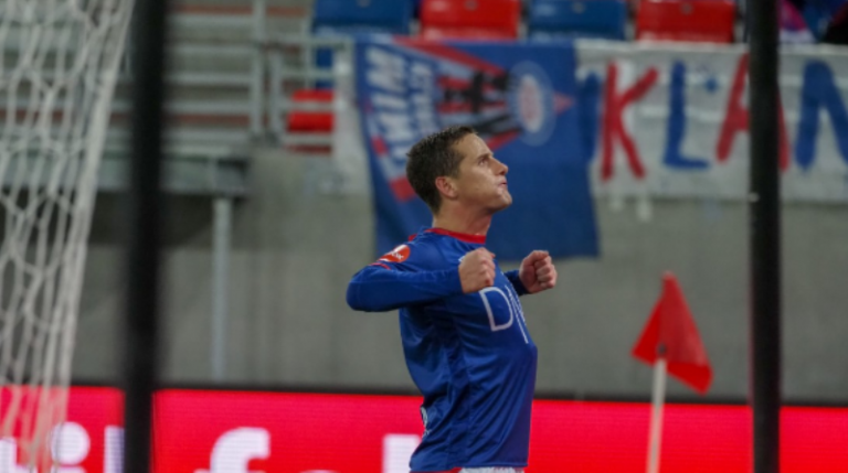 Herolind Shala me një super gol i siguron skuadrës së tij fitoren, pas 12 ndeshjeve