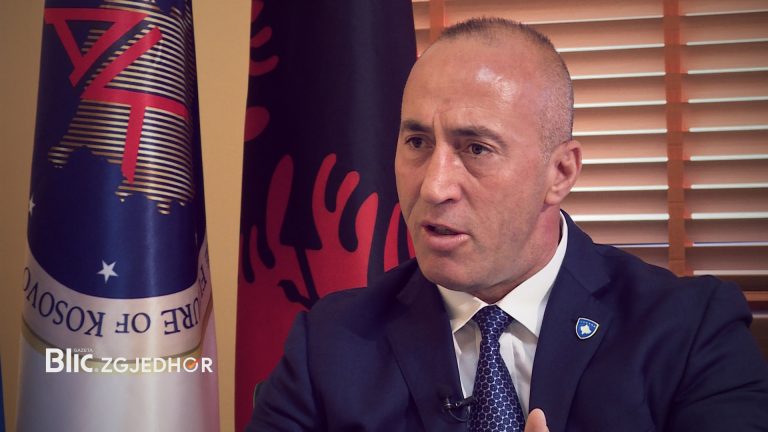 Gjysmë milioni për dreka, Haradinaj thotë se në zyre han veç byreka!