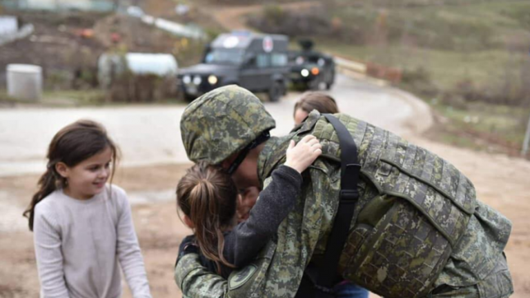 Ushtari i Kosovës: Dikur kjo dashuri u shprehej vetëm ushtarëve të KFOR’it