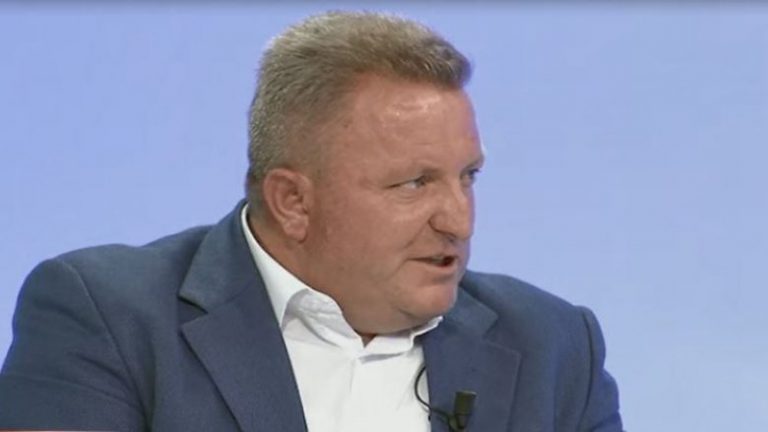 Berisha: Ftesa ndaj Veselit politike – Specialja të dërgohet në Kushtetuese