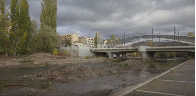 Mitrovicë, rregullohet shtrati i Ibrit (VIDEO)