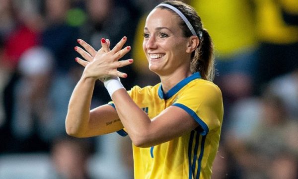 Kosovare Asllani e nominuar për ‘Topin e Artë’