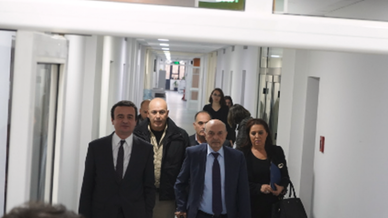 Mustafa e Kurti takohen tinëz për të arritur marrëveshje