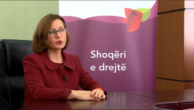 Shqipe Pantina i quan hajna LDK-në, e adoleshent VV-në