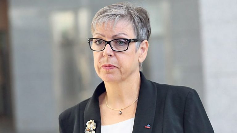 Ambasadorja e Francës e thotë hapur : S’ka viza për kosovarët, edhe këto kushte duhet plotësuar