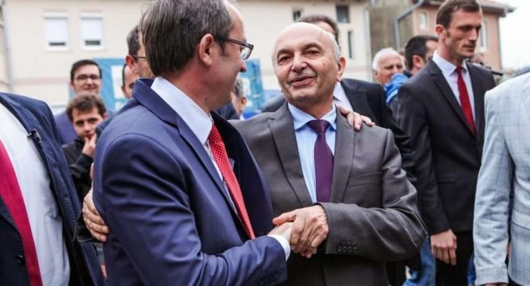 Hoti: Qeveria Kurti do të rrëzohet, Kosova nuk prishet me Amerikën