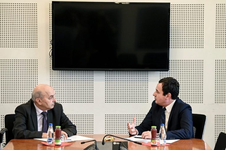 LAJMI I FUNDIT: Mustafa i dërgon Kurtit me shkrim propozimin e LDK-së