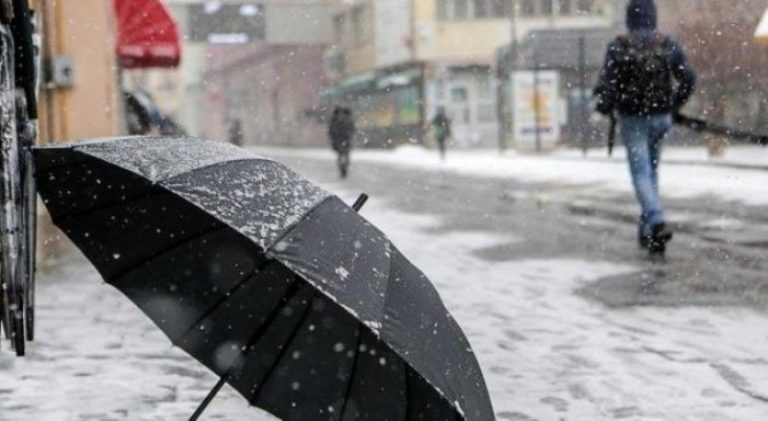 Lajmërohen meteorologët: Këtë ditë pritet që të bie borë në Kosovë