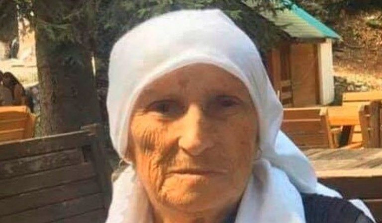 Vdes nëna e heroit kosovar