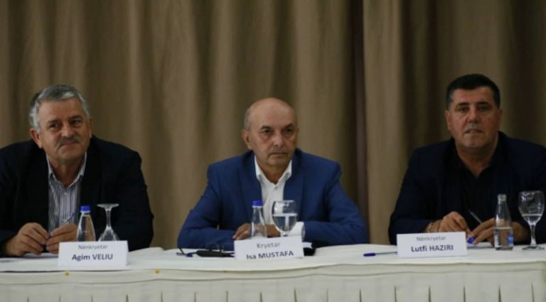 LDK nuk ndryshon qëndrim: Kërkon 5 ministri, Kryeparlamentarin dhe Presidentin