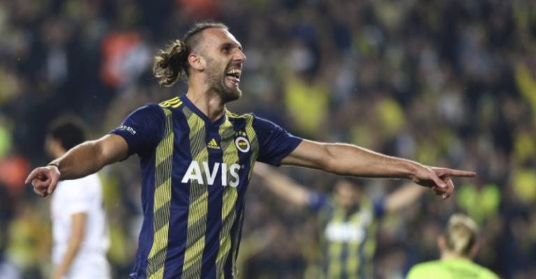 E bujshme: Skuadra e njohur angleze ofron 28 milionë euro për Vedat Muriqin