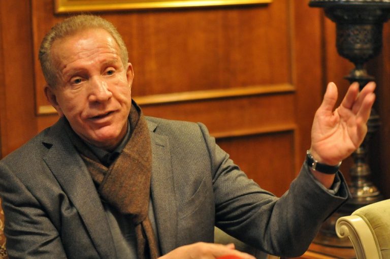 Pacolli kthehet përsëri në Zvicër, thotë se për shkak të kufizimeve aktuale s’mund t’i ketë fëmijët në Kosovë