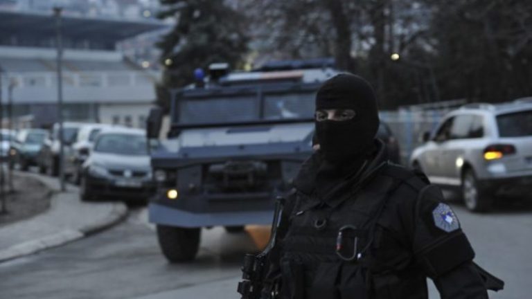Sindikata e shqetësuar për policët e bllokuar në veri: Ju rrezikohet shëndeti dhe jeta