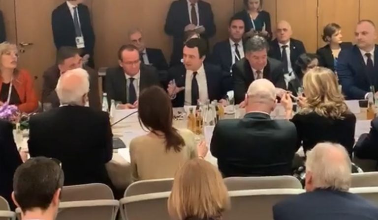 Kurti ia thotë në sy Vuçiqit: Sa më shpejtë që çliroheni nga Kosova, aq më mirë për te dy vendet do të jetë