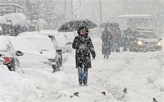 Na pret një dimër më i ngrohtë se mesatarja, por ka një shans për një mot të ftohtë