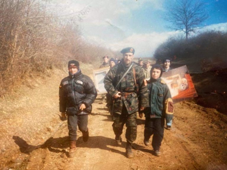 Deputeti Haxhiu rrëfen një ngjarje të 21 viteve më parë