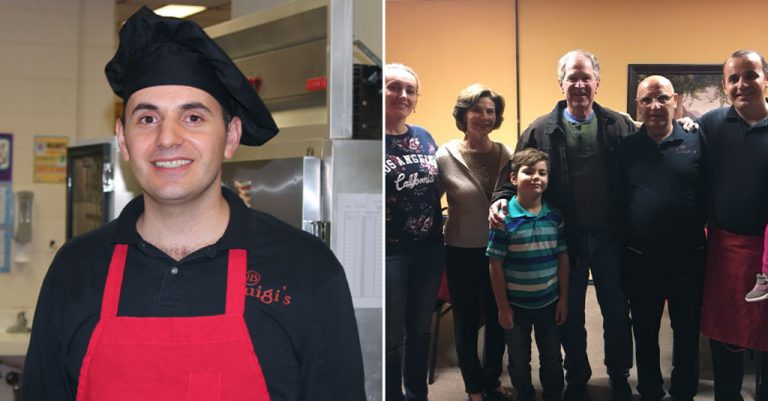 Ish-presidenti Bush viziton restorantin e refugjatit kosovar në Teksas