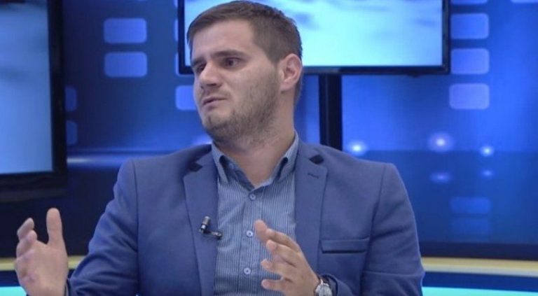 Parim Olluri: Erdhi dita që ministrat e Albin Kurtit ta prezantojnë Kosovën me fusnotë