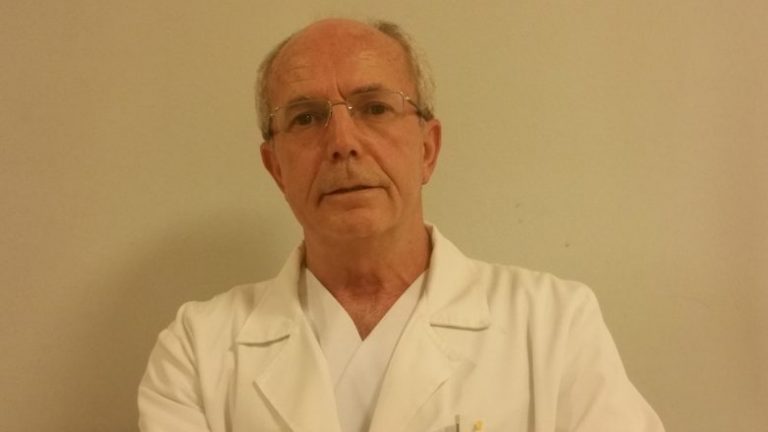 Infektologu kosovar apel për qytetarët: Mos u shqetësoni shumë, koronavirusi nuk ka simptoma të rënda