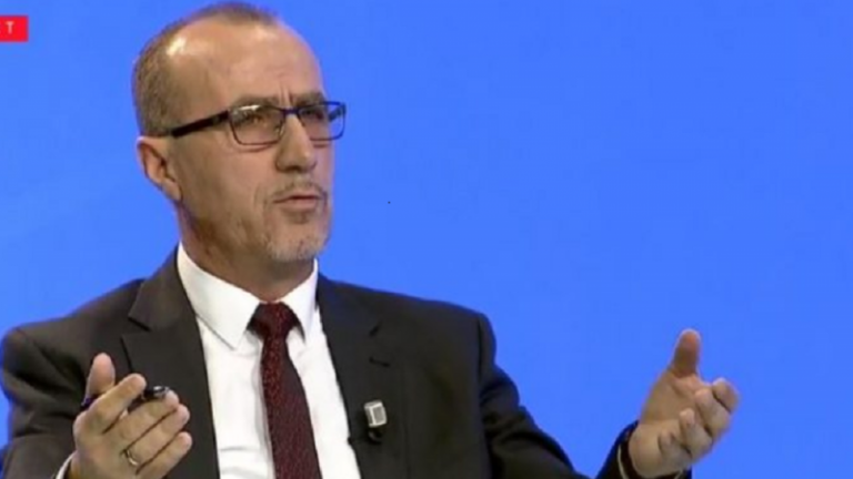 Haxhiu: Nderhyrja e Qeverisë Kurti me polici në media, hapi i parë i diktaturës në Kosovë