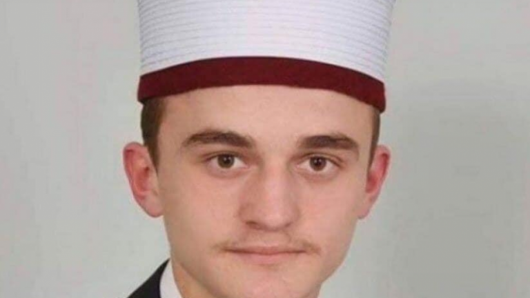 E dhimbshme: Vdes hoxha i ri nga Mitrovica