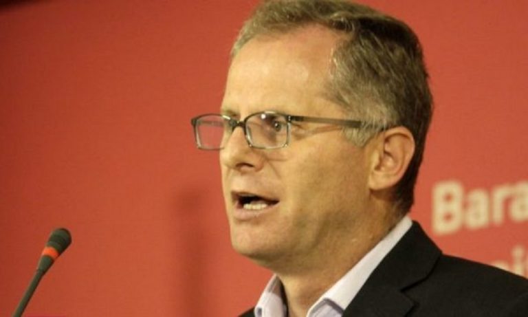 Bislimi ofendon Hotin: Nuk e ka trurin për rimëkëmbje ekonomike