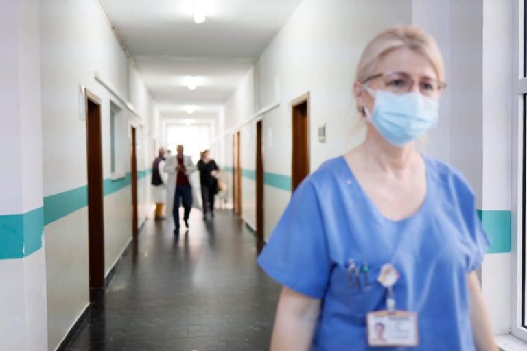 Panikë në Shqipëri, edhe katër persona tjerë preken nga Koronavirusi