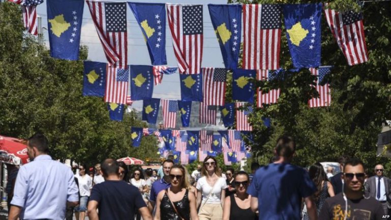 Kosova vazhdon të jetë populli më pro-amerikan në botë