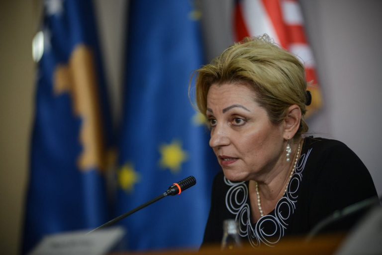 BE mesazh Qeverisë: Mirëqenia e popullit mbi interesat partiake