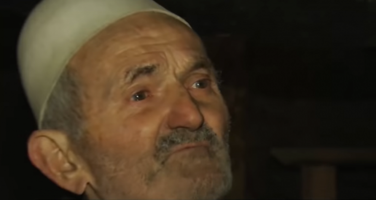 Plaku nga Skënderaj qanë para kamerës: Sa të ka lumi ujë, unë do të punojë në mulli pa para