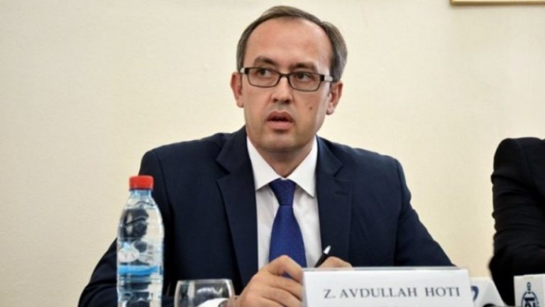 Hoti: Do t’i fusim mbi 1 miliard euro në ekonominë e Kosovës