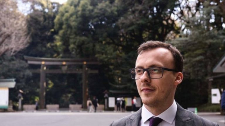 Bytyçi i PDK’së: Kurti sonte shpalli dorëzimin e tij të turpshëm duke bartur përgjegjësinë te MSH’ja