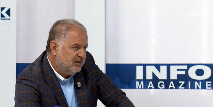 Baton Haxhiu zbulon për herë të parë se pse u largua nga Klan Kosova