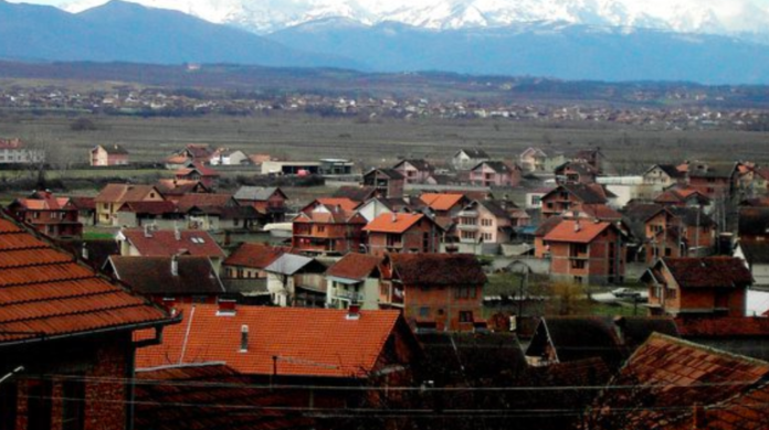 Krusha në alarm, dy të infektuar me coronavirus kishin shitur pemë në fshatin e tyre