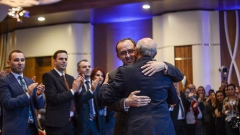 61 vota të sigurta për Qeverinë Hoti, seanca mund të thirret të premten