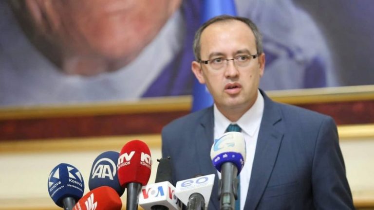 Reagon Hoti: Pranojë vendimin e Gjykatës Kushtetuese, por do të zhgënjeheni keq