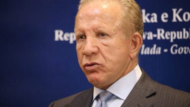 AKR e mbështet qeverinë e re, nuk e dinë nëse do të jenë pjesë e saj