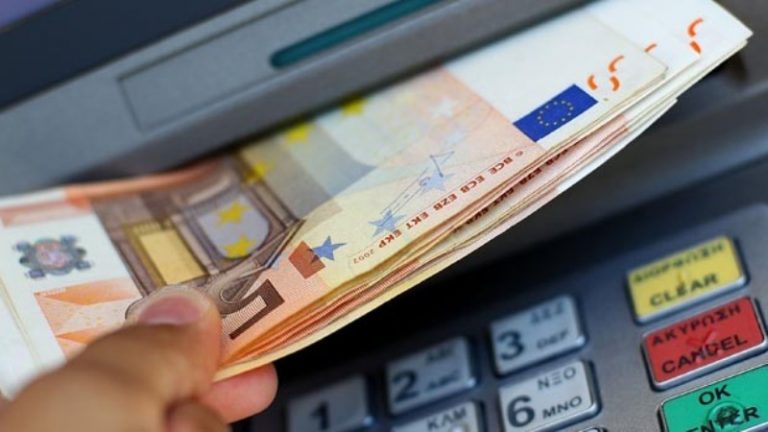 Diaspora thyen rekord, sivjet dërgoi para në Kosovë më shumë se asnjëherë tjetër