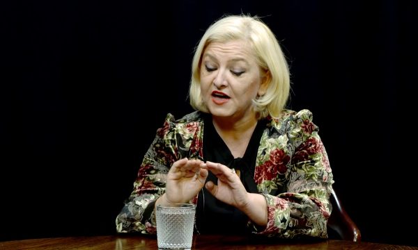 Valdete Idrizi: Vdekja e të riut nga Gjilani është përgjegjësi e Qeverisë që dështoi në menaxhim