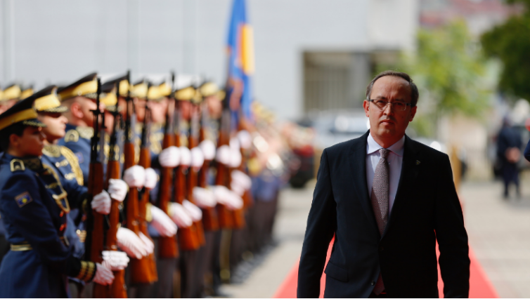 Avdullah Hoti pranon letër nga Angela Merkel: Mezi pres të punoj me ju