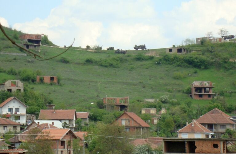 Këshilli i Veriut po e shqyrton me urgjencë futjen në grevë urie në rast se qeveria Hoti s’i kthen mjetet për ndërtim në veri!