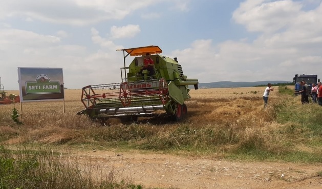 Nis fushata e korrjeve, Hoti dhe Mustafa premtojnë dyfishimin e subvencioneve për bujqësi