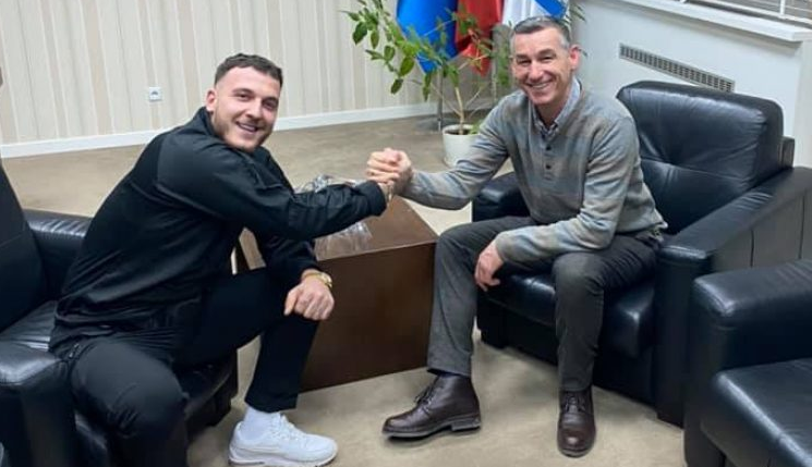 Mozzik përsëri përkrahë hapur Kadri Veselin: Të pafsha sa më shpejtë kryeministër