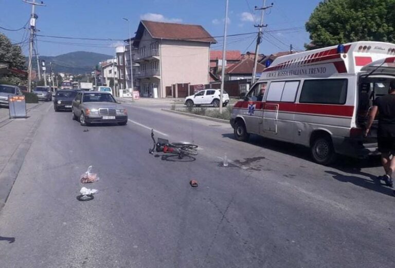 Aksident tek udhëkryqi i famshëm në Tavnik, biciklisti goditet nga vetura