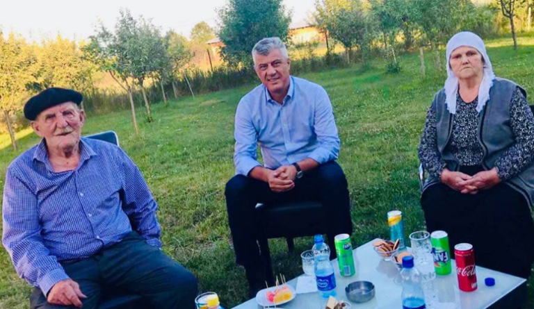 Baba i dëshmorit Rasim Kiçina, tregon se çka e pyeti Thaçi dje kur e vizitoi