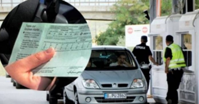 Mërgimtarët po vazhdojnë t’i paguajnë polisat kufitare